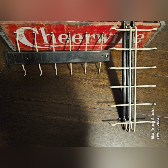 Vintage Hanging Coffee Cup Holders | Very MCM | - Picture 5 of 9